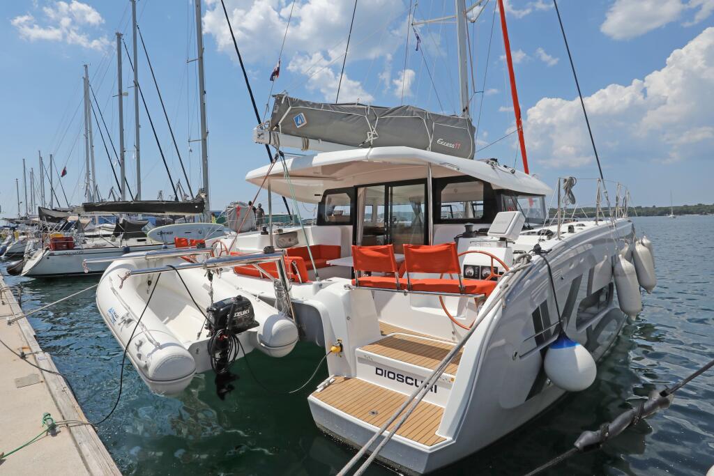 Catamaran 