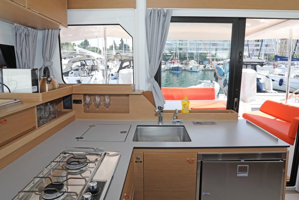 Catamaran 