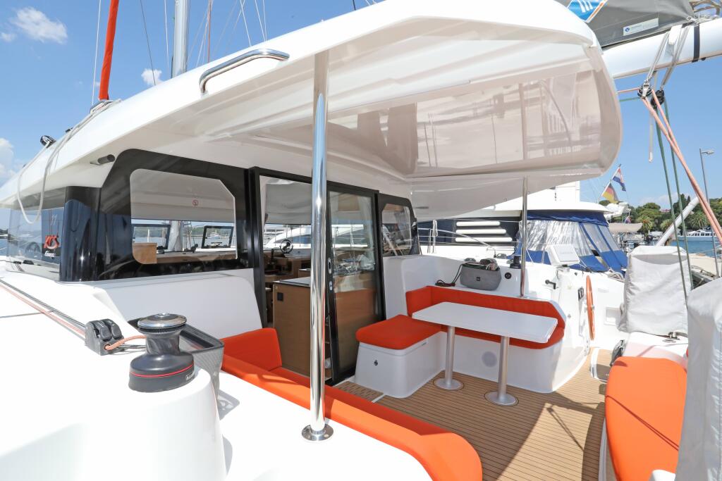 Catamaran 