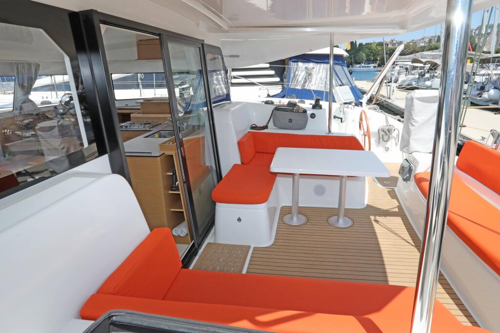 Catamaran 
