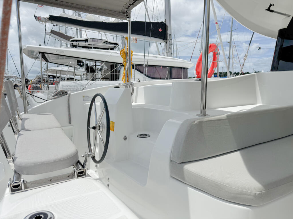 Catamaran 