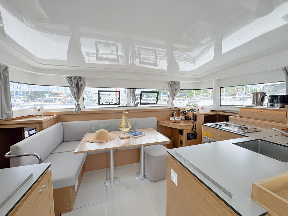 Catamaran 