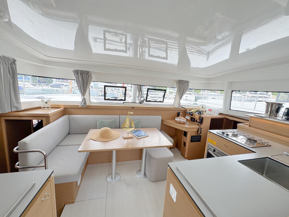 Catamaran 