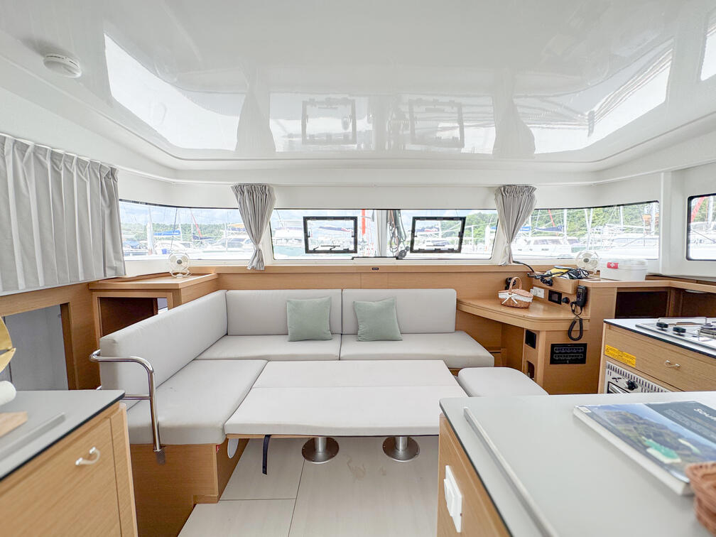 Catamaran 
