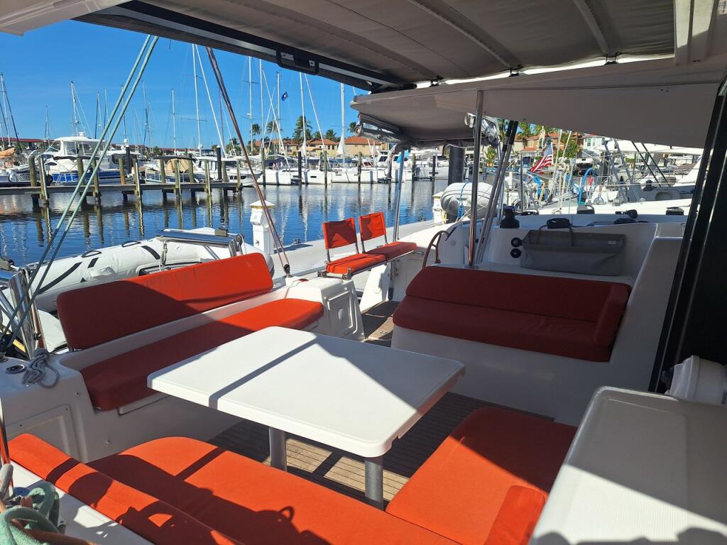 Catamaran 