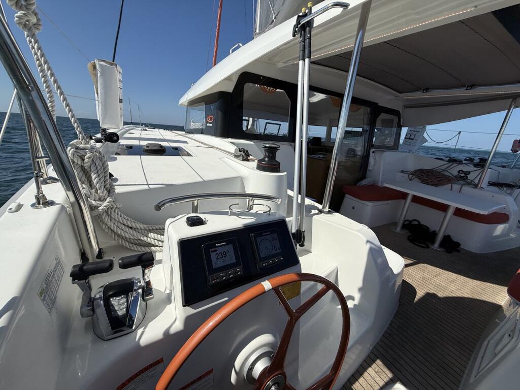 Catamaran 
