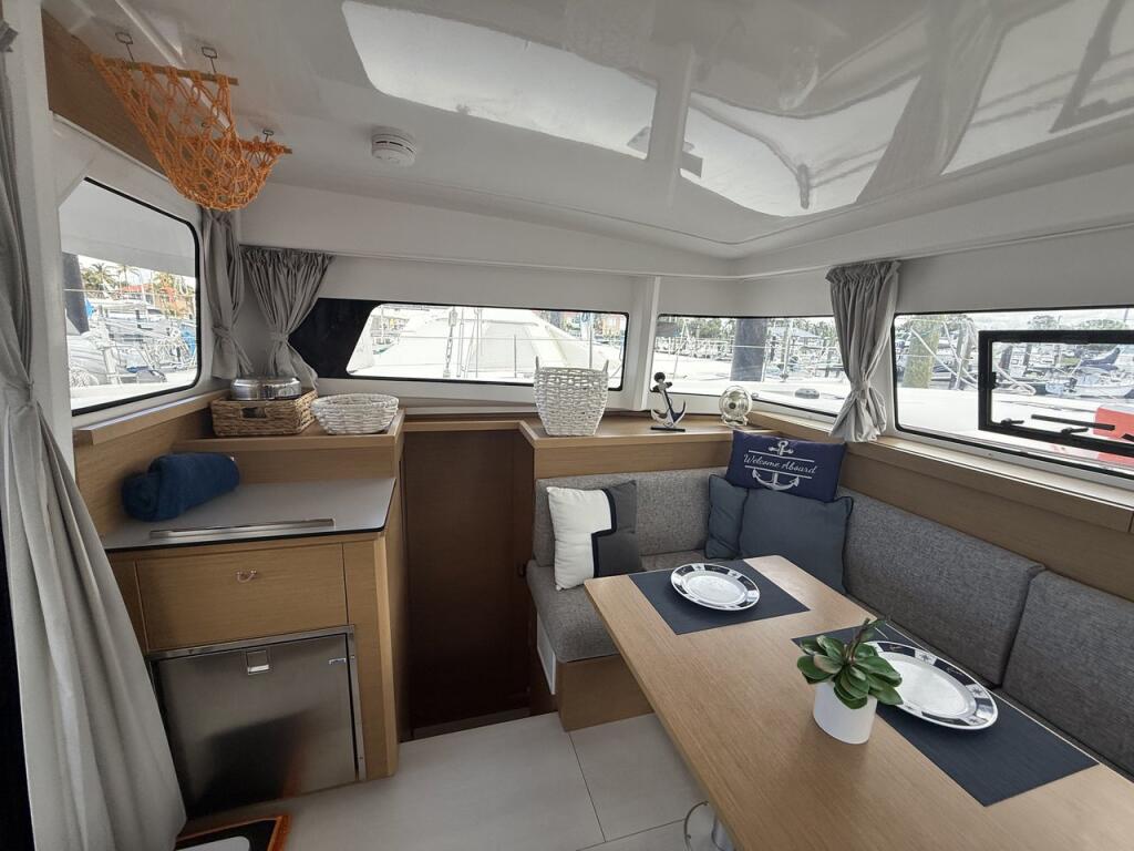 Catamaran 