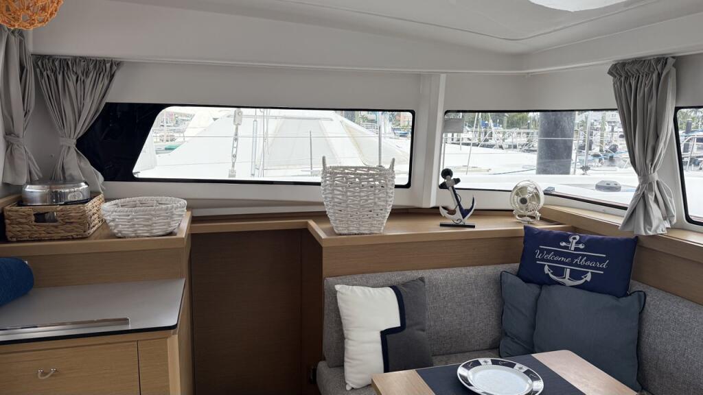Catamaran 