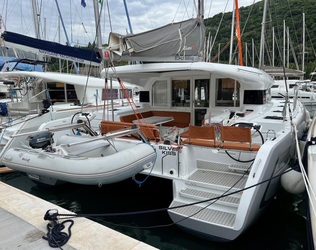 Catamaran 