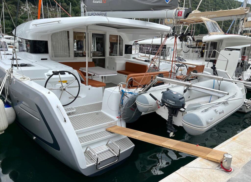 Catamaran 
