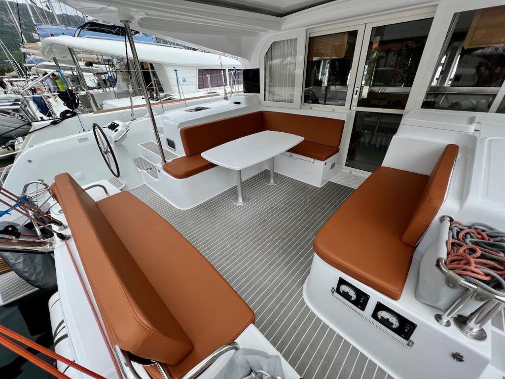 Catamaran 