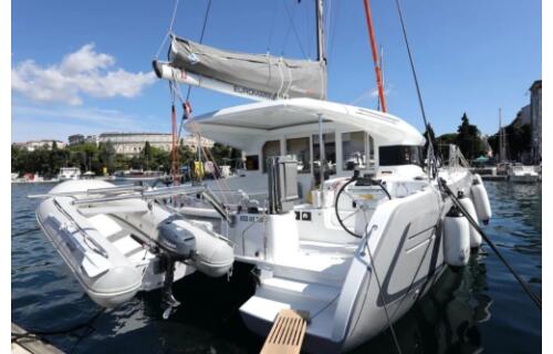 Catamaran 
