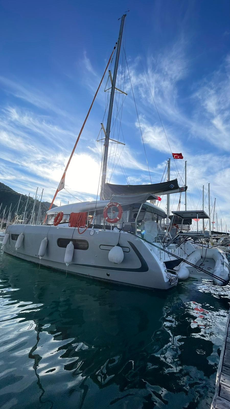 Catamaran 