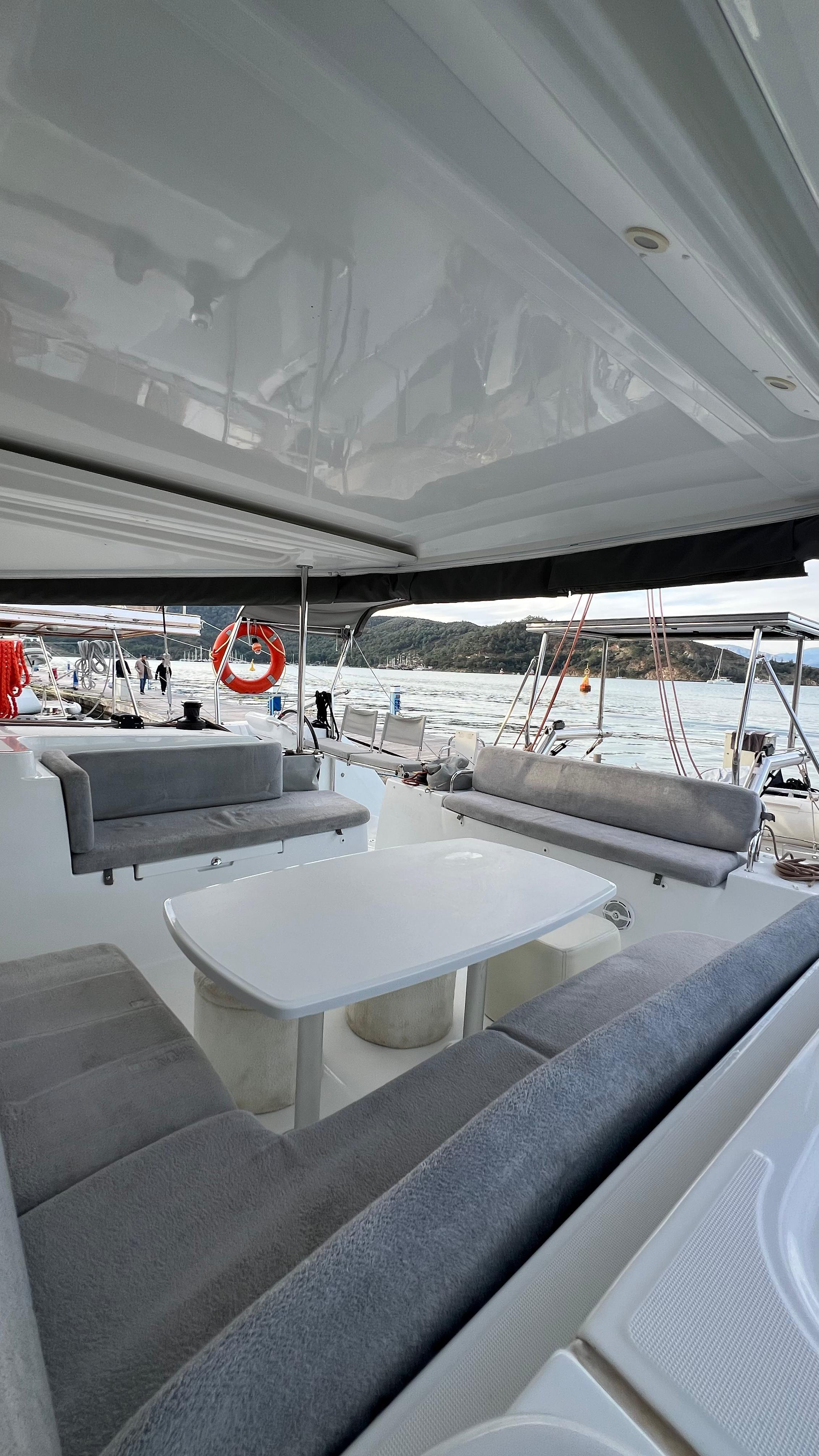 Catamaran 