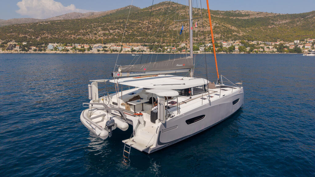 Catamaran 