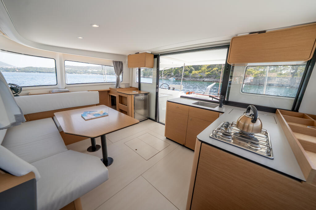 Catamaran 