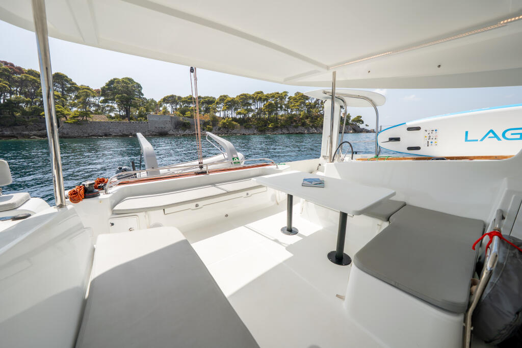 Catamaran 