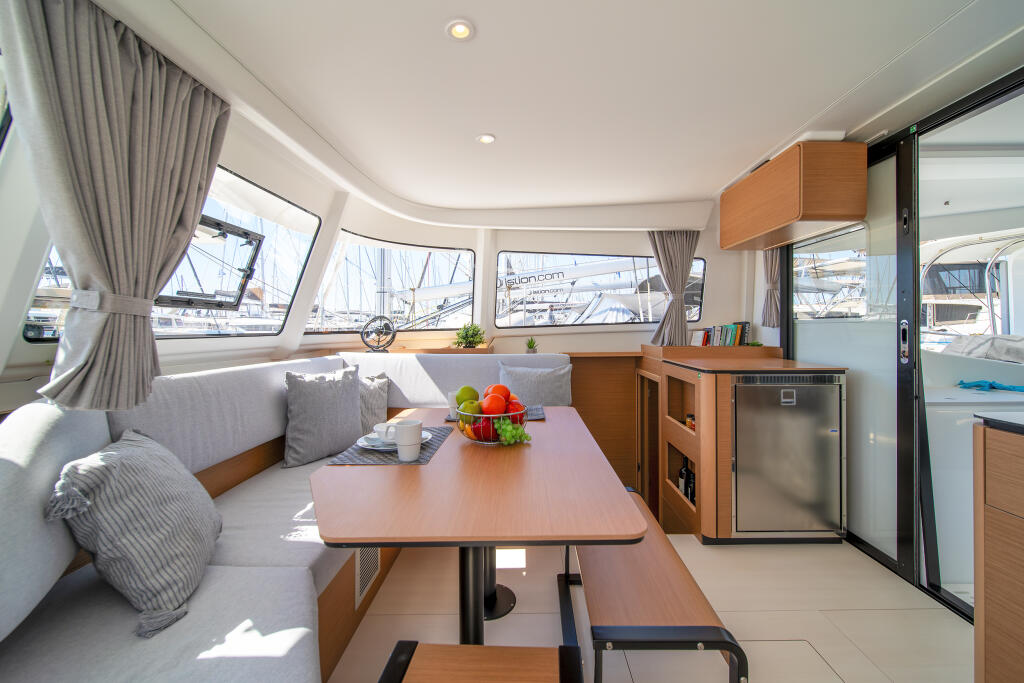 Catamaran 