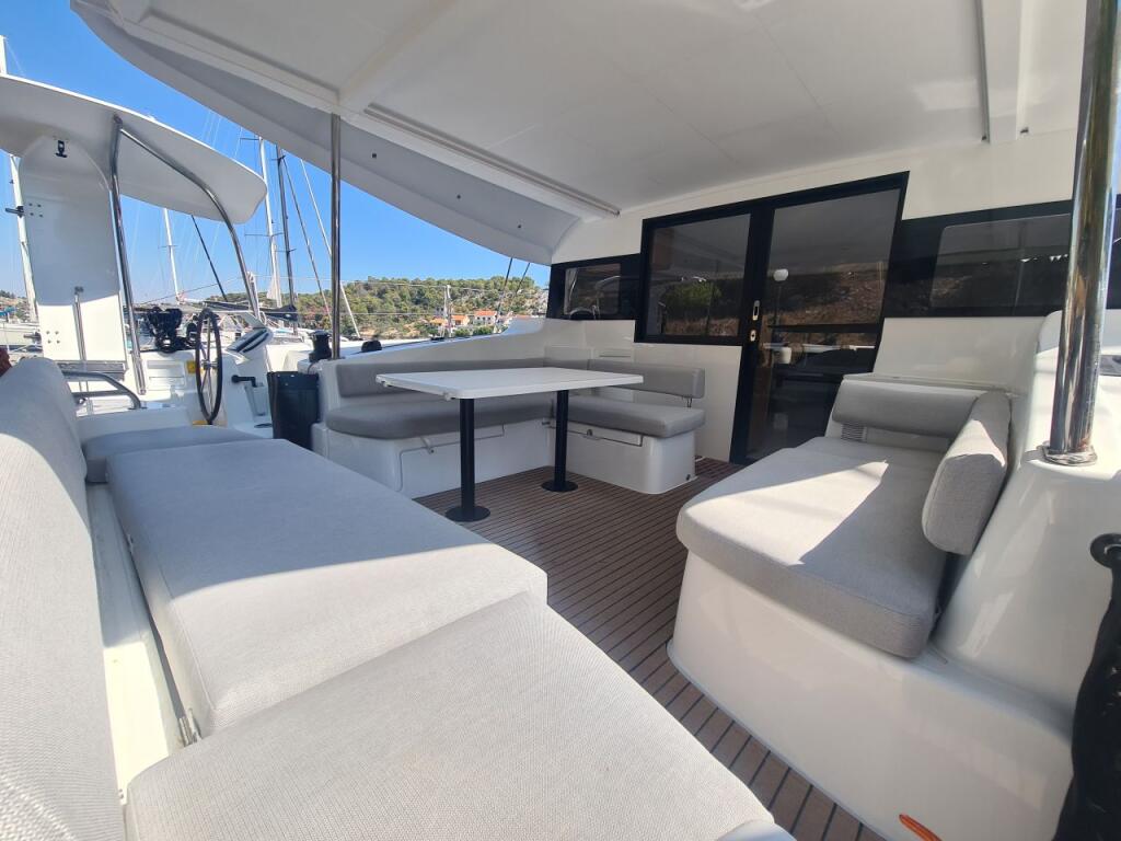 Catamaran 