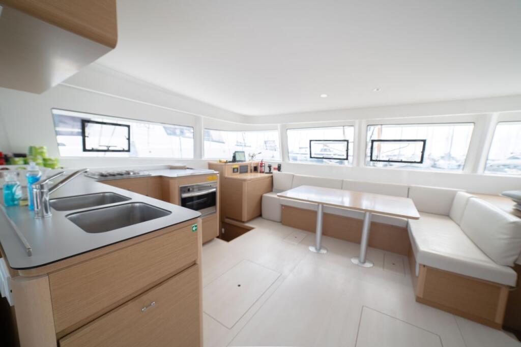 Catamaran 