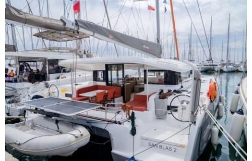 Catamaran 