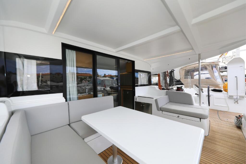 Catamaran 