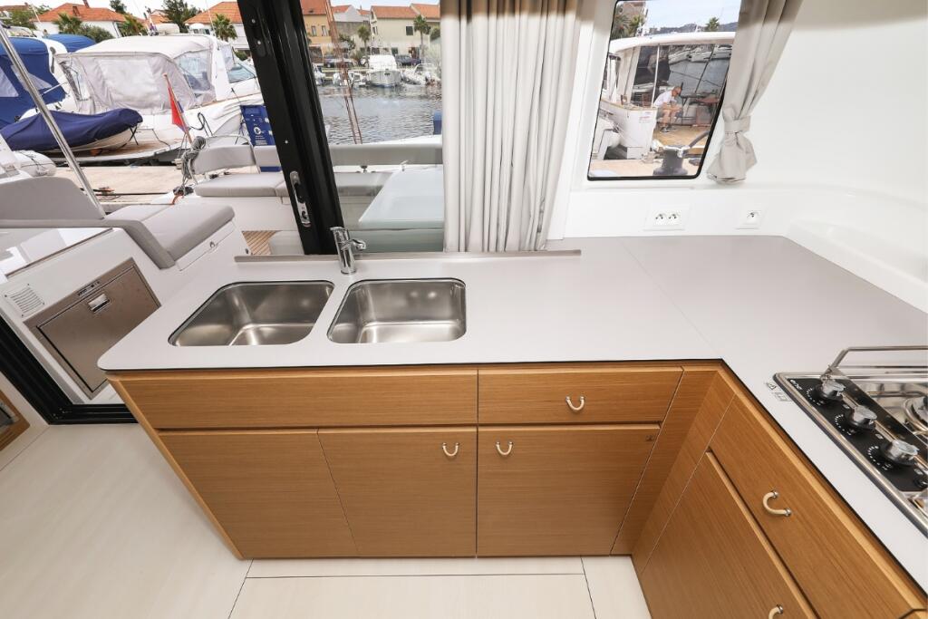 Catamaran 