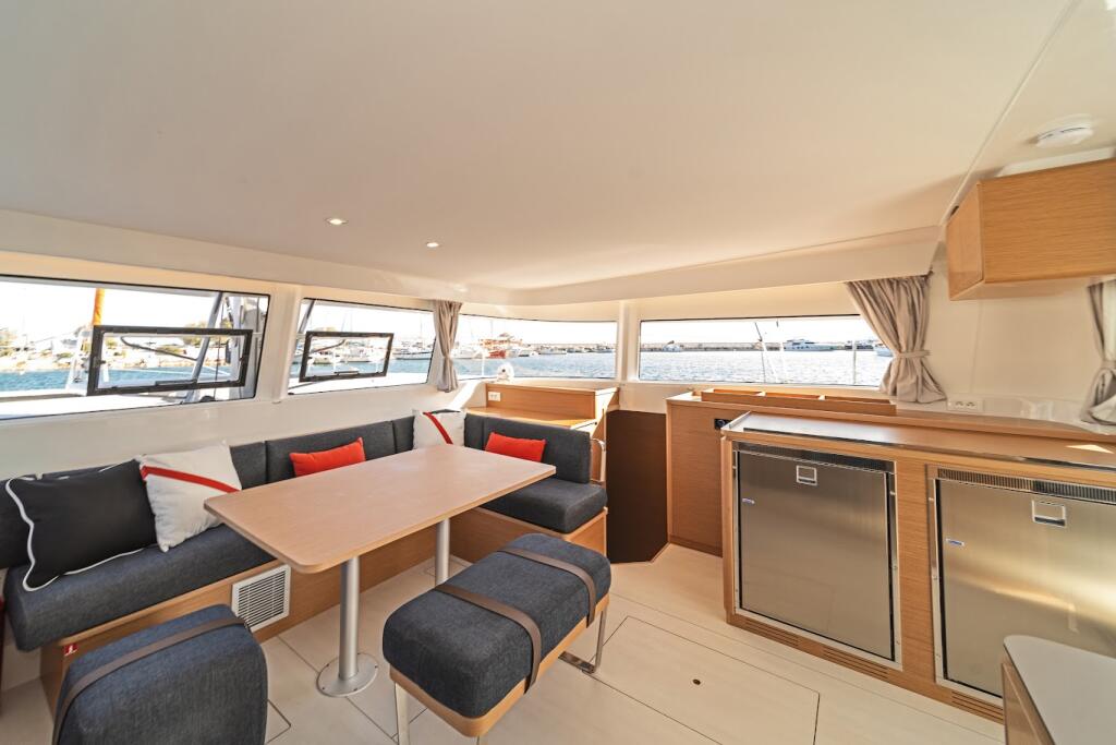 Catamaran 