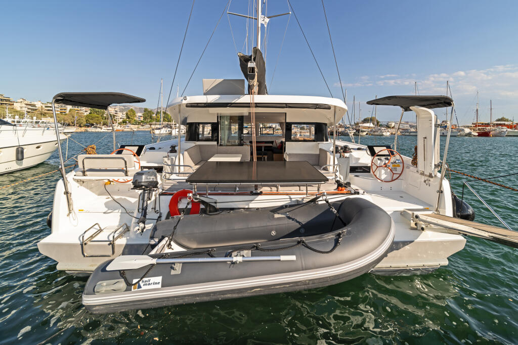 Catamaran 