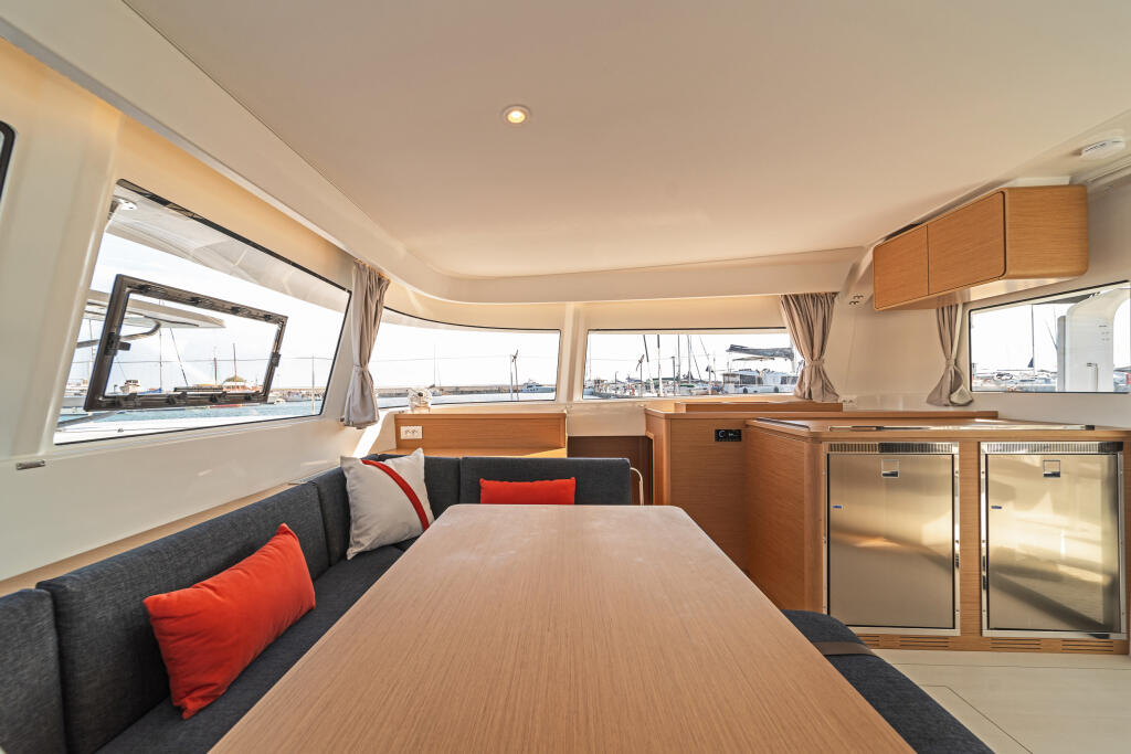 Catamaran 