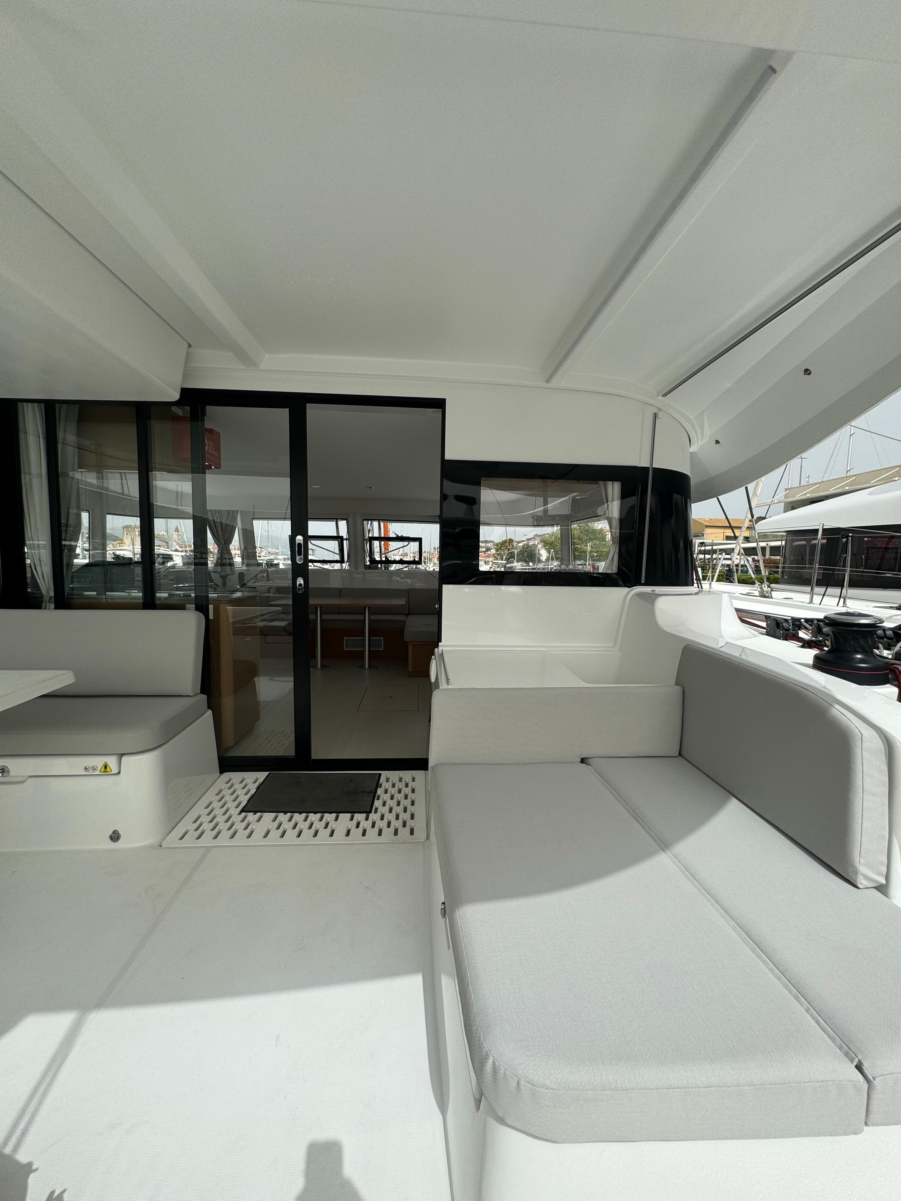 Catamaran 