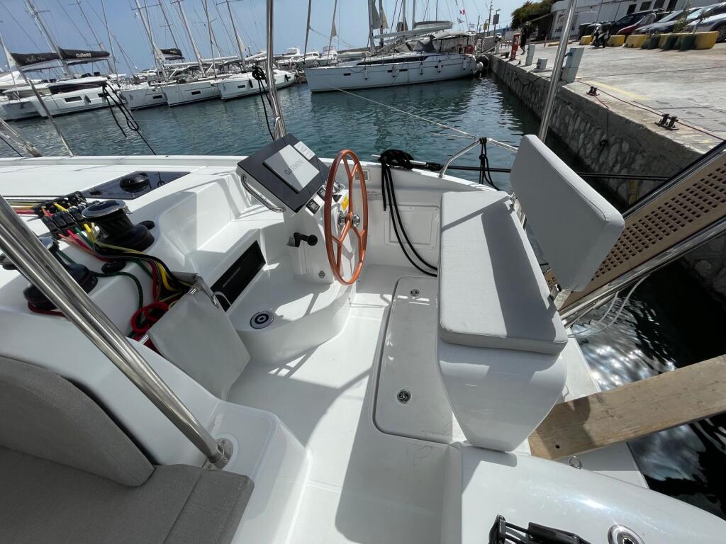 Catamaran 