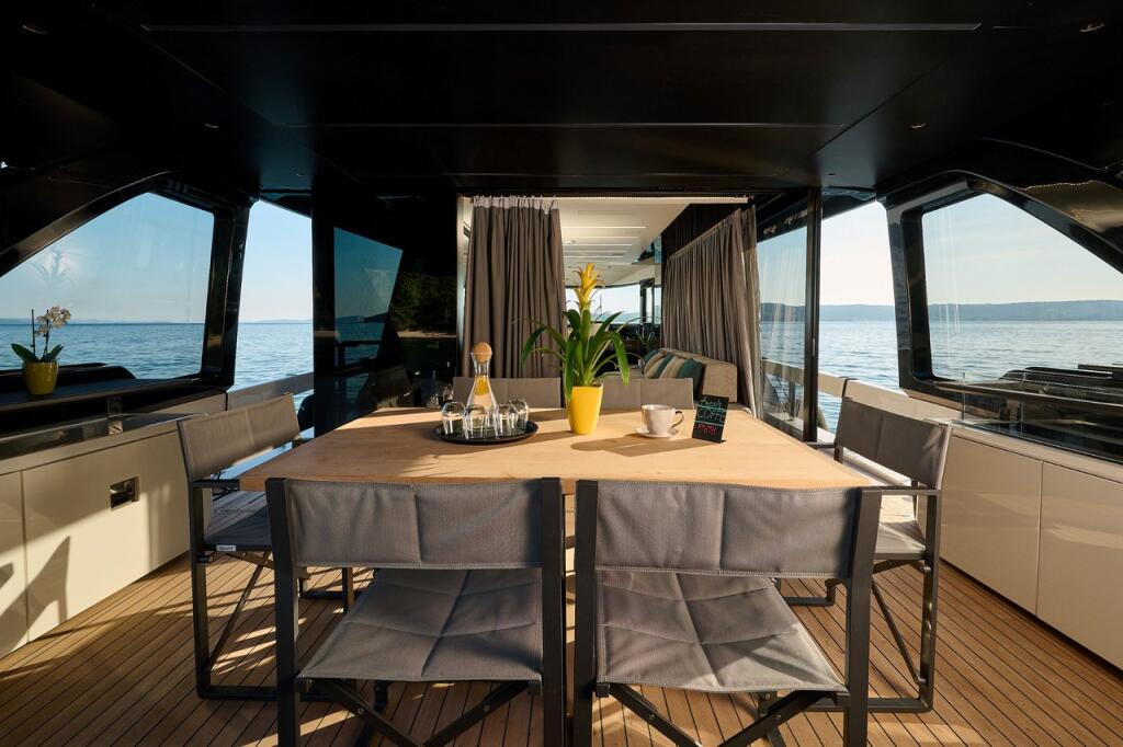 Motoryacht 