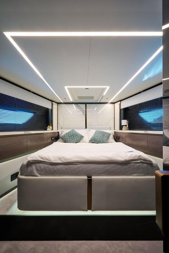 Motoryacht 
