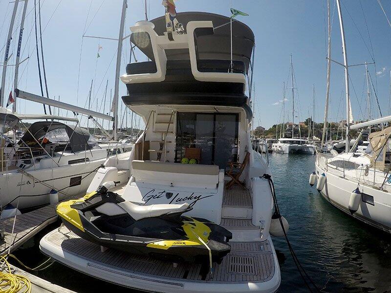 Motoryacht 