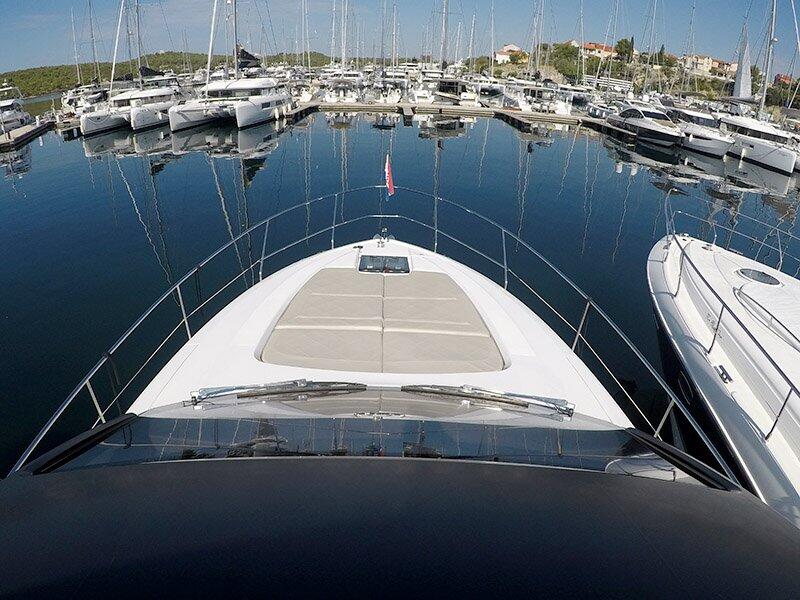 Motoryacht 