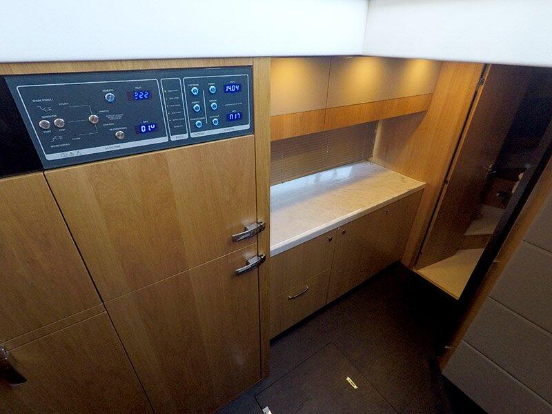 Motoryacht 