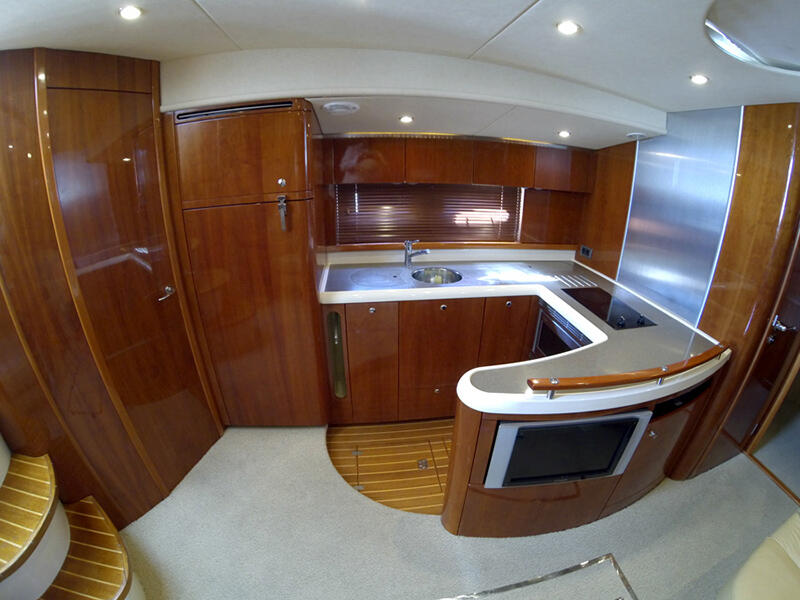 Motoryacht 