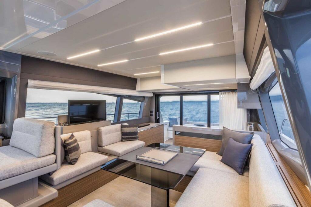 Motoryacht 