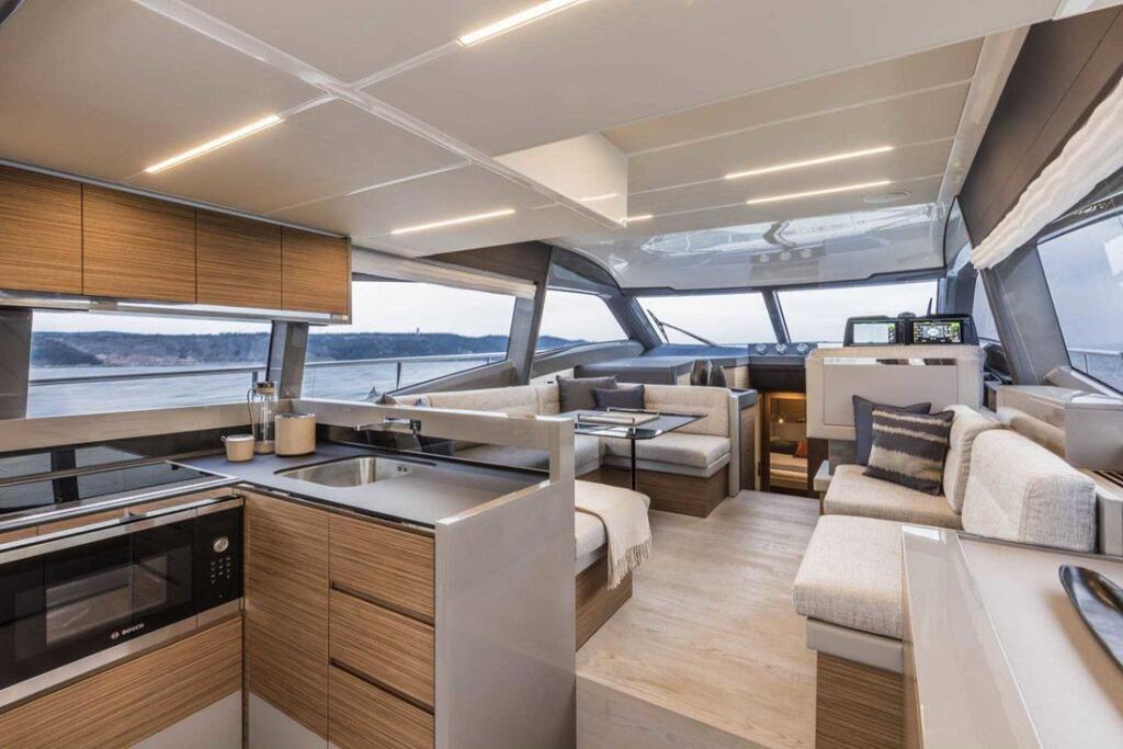 Motoryacht 