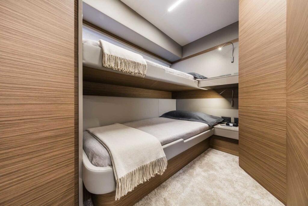 Motoryacht 