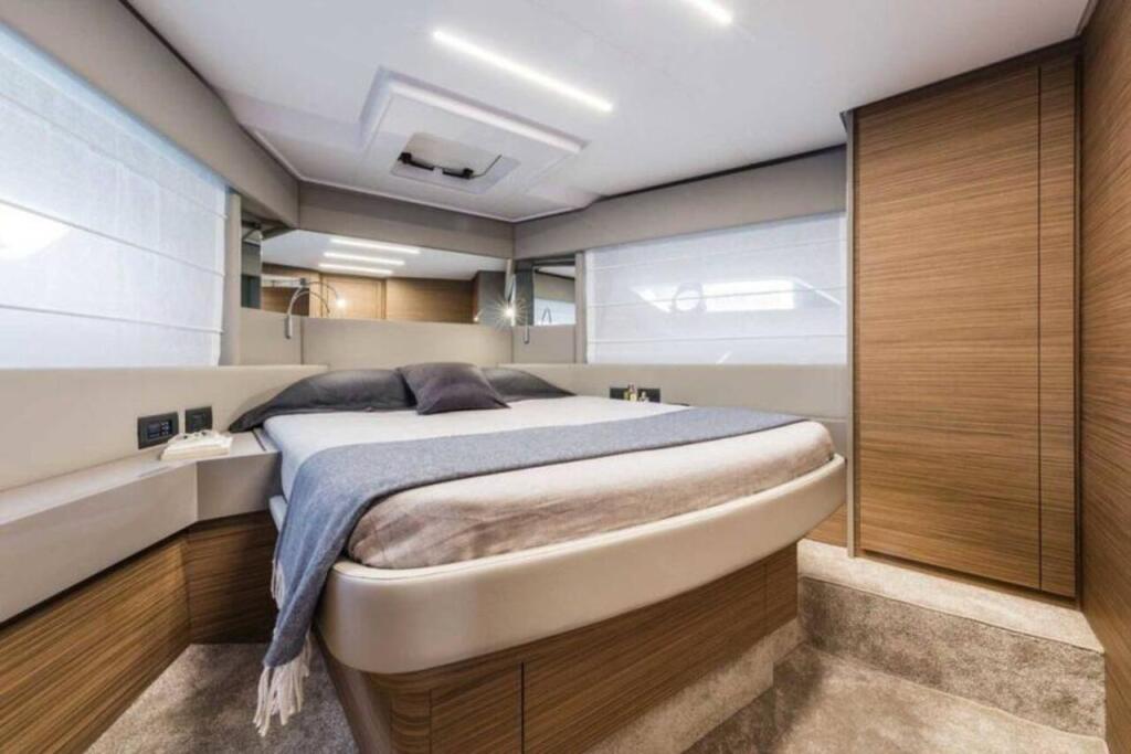 Motoryacht 