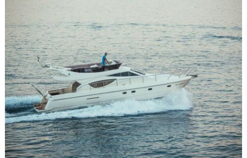 Motoryacht 