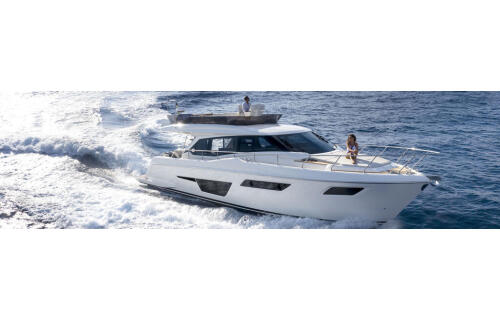 Motoryacht 