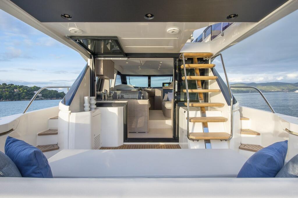 Motoryacht 
