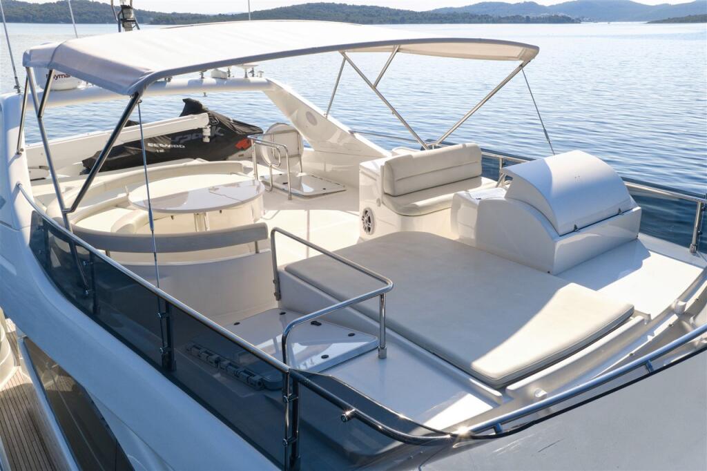 Motoryacht 
