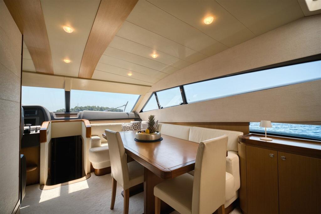 Motoryacht 
