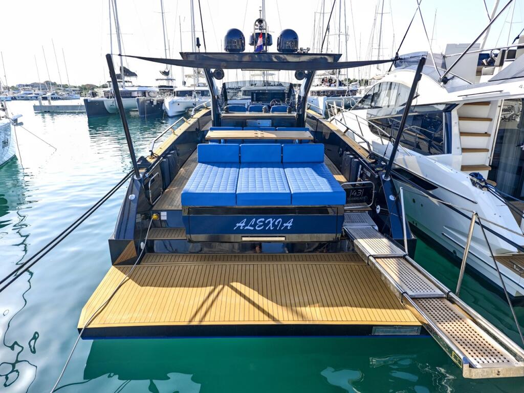 Motoryacht 