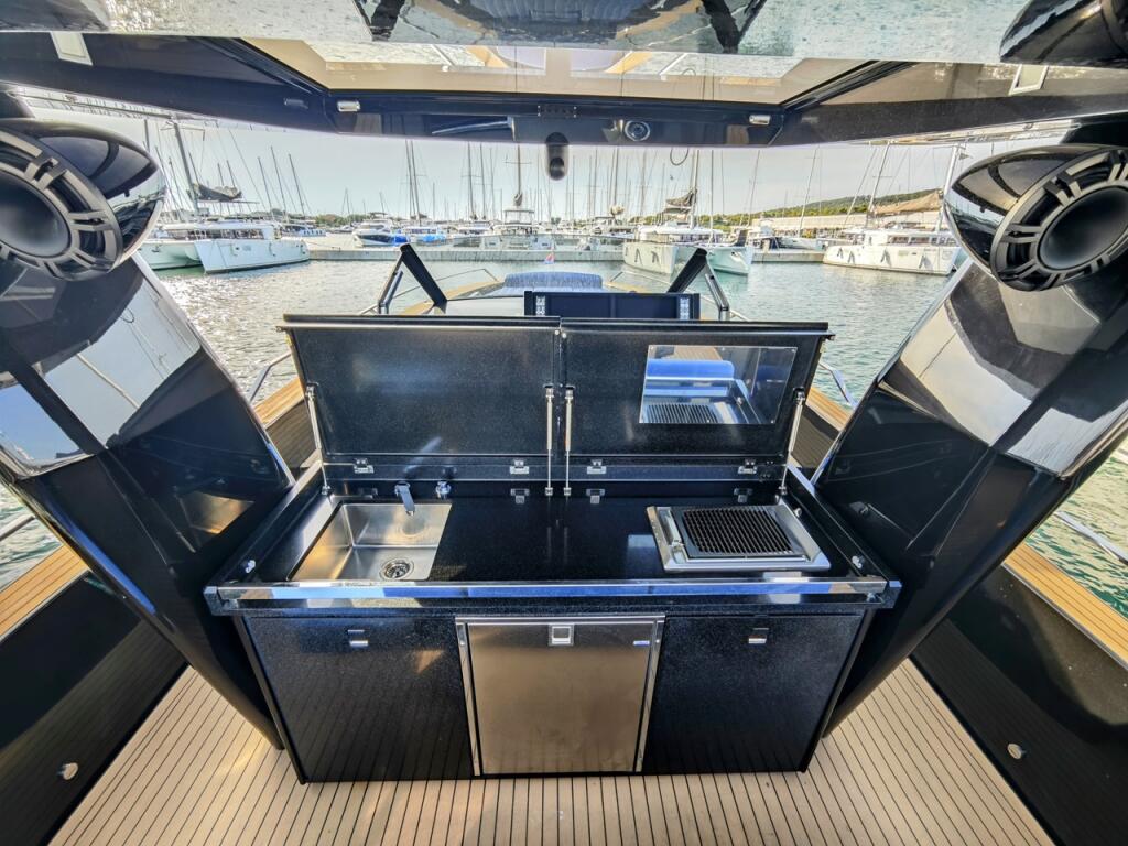 Motoryacht 