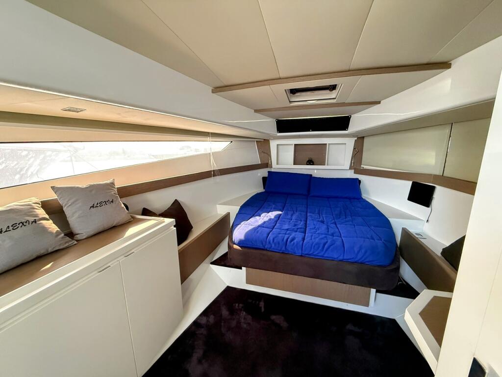Motoryacht 